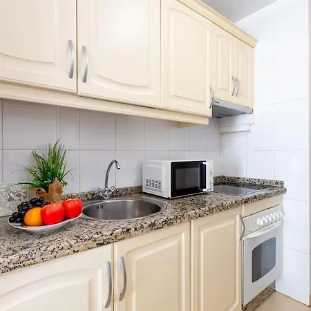 Cozy Playa Paraiso, Pool Appartement